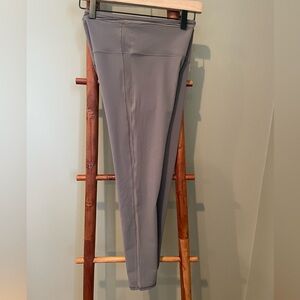 Vuori Hot Mesh Leggings in Smoke Grey, Medium
